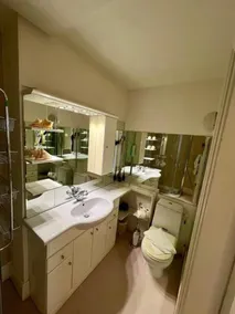 Burlington Townhouse - Image 2
