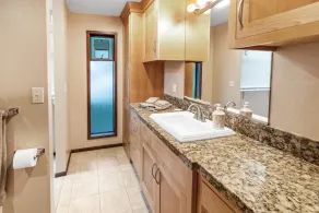 PNW MCM 155ft Private Waterfront Gem on Raft Island with Hot Tub - Image 3