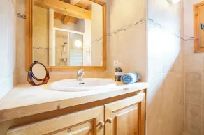 Ski in Skihütte. Großartige Lage am Pleney. 5 Schlafzimmer für 10 Personen. - Image 5