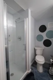 Remodeled family home, 5 minutes away from the park! - Image 5