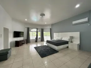 Luxury 5BD Villa - Massive Pool & Outdoor Vibe - Image 4