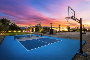Private Oasis: 45 ft Pool, Spa, NEW Pickleball Ct, 9-hole Golf, Grass Volleyball - Image 2