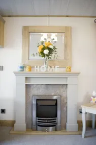 6 berth luxury lodge in Christchurch Dorset - Image 3