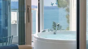 Yeosu Yegreena Spa Pension - Image 3