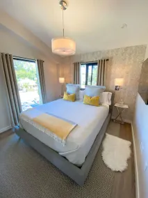 The Lofts at Paso Market Walk - The Oak Room - Image 3