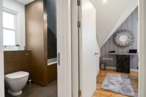 The Loft | Trendy Top Floor 1 Bed | Oakfield Apts - Image 4