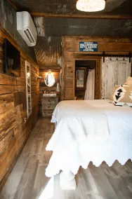 The Cowgirl Room at The 303 - Image 5
