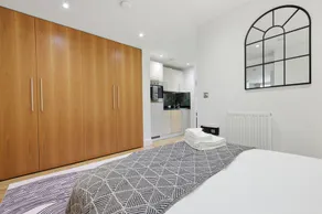 Cozy Studio Apartment in Indescon, Canary Wharf by MySquare - Image 4
