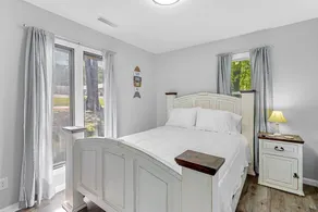 2 bedrooms, 2 baths, 1000 sq ft lodge close to the lake. - Image 5