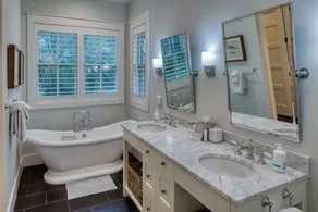 Charming Lowcountry Cottage in Palmetto Bluff - Image 3