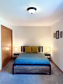 Spacious Hillsboro Condo - Image 4