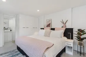 Comfy Studio near Racecourse - Image 3