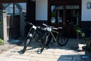 Travel Stop UNNOWA - Image 4