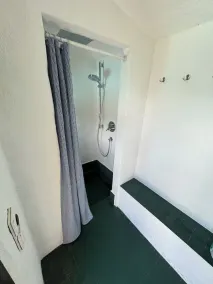 Casa de férias fantástica com piscina privada aquecida e vista para o lago - Image 4
