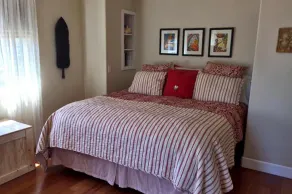 Blacks Beach Retreat, Wi-Fi, nær Harbour & Steps to Twin Lakes Beach! - Image 3