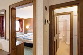 Holiday Apartment \"Casa San Marco n 4\" with Mountain View, Balcony & Wi-Fi - Image 3