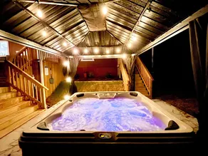 Coco Villa-Hot tub,kayak,paddle,VOLLEYBALL&GAMES! - Image 2