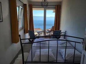 Lovely 3 double bedroom detached house with sea view and heated swimming pool - Image 2