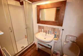 Self Catering Chalet NIKITA  ideal for 2 or 3 families - good access to lifts - Image 3