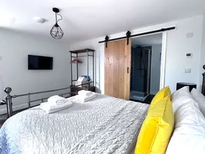Pet friendly getaway - private hot tub, enclosed garden - countryside views - Image 5