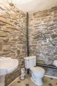 250yo Stone House - Stargazing, Fireflies, Streams, and room to Run! - Image 5