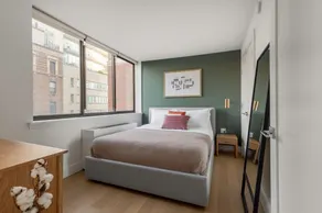 Bright Chelsea 1BR w/ Roofdeck, Doorman, BBQ, by Blueground - Image 4