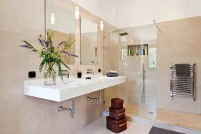 Modern villa med stor saltvattenpool, luftkonditionering, WiFi - Image 3