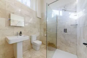 Luxury family friendly holiday cottage in the heart of the Cotswolds - Church Mews - Image 2