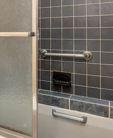 Rymligt radhus med solnedgångar över fågelreservatet - Image 4