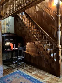 GORGEOUS FAMILY FRIENDLY VICTORIAN WITH ALL NATURAL CEDAR HOT TUB NEAR GORE MT - Image 2