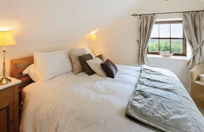 Orchard Cottage, sur la frontière du Cheshire, est une grange intrigante dans le Peak District. - Image 4