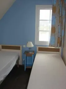 Maison avec jardin sur étang - Image 4