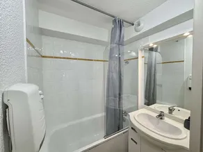 Charming 1BR in Flumet, pool and parking, 4 ppl - Image 2