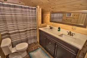10BR 6BA, SLPS 28 50 ACRES BSK CT Putting Green Hot Tub Pool Table Tesla EV CHGR - Image 2