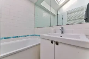 SUSSEX MEWS HOUSE - 2 BED - 3 MIN FROM THE SEA FRONT - Image 5