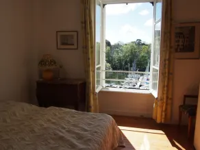 apartment overlooking garden and sailboats - Image 4