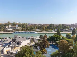Loft med magnifik utsikt över centrala Sevilla - Image 2