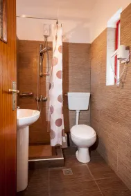 Fragkiskos Pool Apartment  — 5 min from the beach! - Image 3