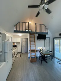 Tiny House (not on water front) near lake martin, and boat ramp - Image 4