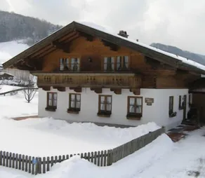 Ferienwohnung 100 qm mit Wohnzimmer, 2 seperate Schlafzimmer, großes Bad mit WC, zusätzliches WC, Terrasse, Garten - Image 2