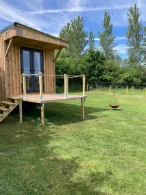 Neddys Rest, Repurposed Horse Box, Luxury Stay - Image 2