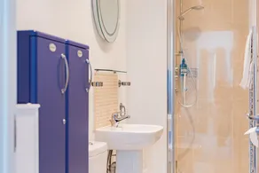 Spacious city centre apartment by Bloom Stays  with parking, central location - Image 3