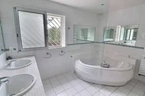 Villa Malauric Avec Piscine Chauffée - Image 3