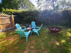 Fabulous family Shepherd's hut.Pet friendly. Electric hot tub bookable extra - Image 5