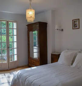 Your home away from home in the heart of Burgundy. - Image 5