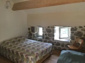 Typisk sommerhus i den smukke landsby Thînes - Image 5