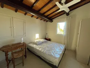Fristående villa med stor trädgård och pool - Image 5