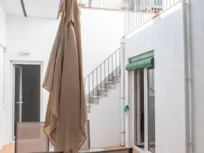 Ground floor with free parking 500m beach - Image 2