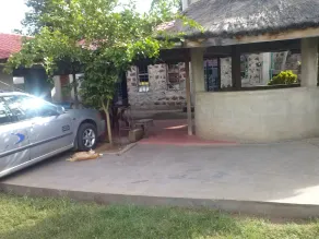 Gralins Hotel - Image 3
