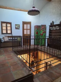 Stylish farmhouse renovated according to ecological principles - Image 2